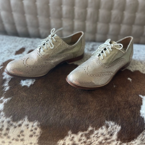 Cole Haan oxfords size 8 GOLD! - Picture 2 of 5